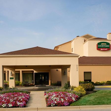 Courtyard By Marriott Indianapolis Airport Hotell Exteriör bild