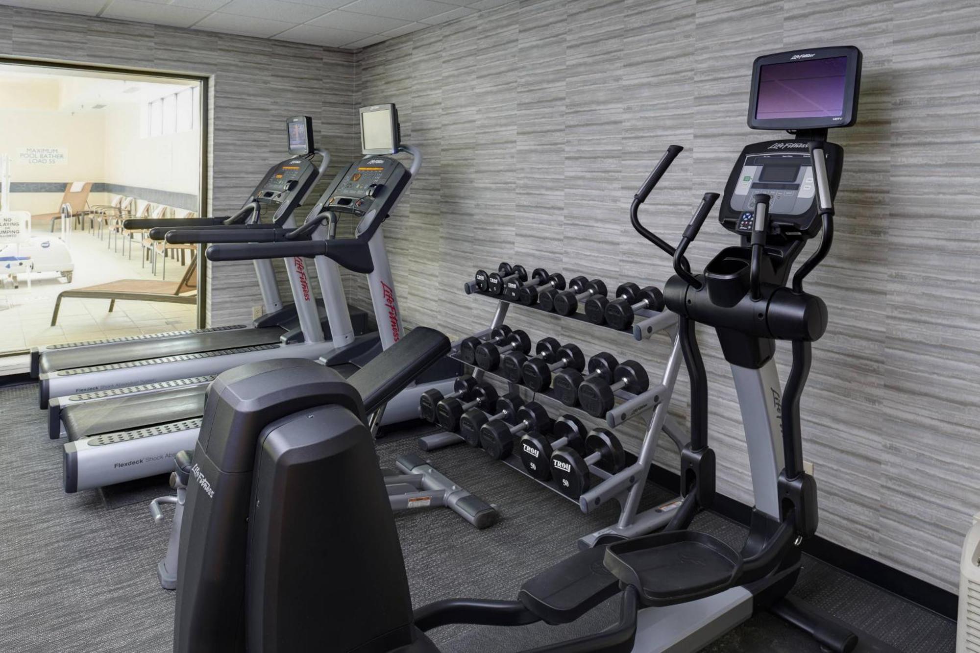 Courtyard By Marriott Indianapolis Airport Hotell Exteriör bild