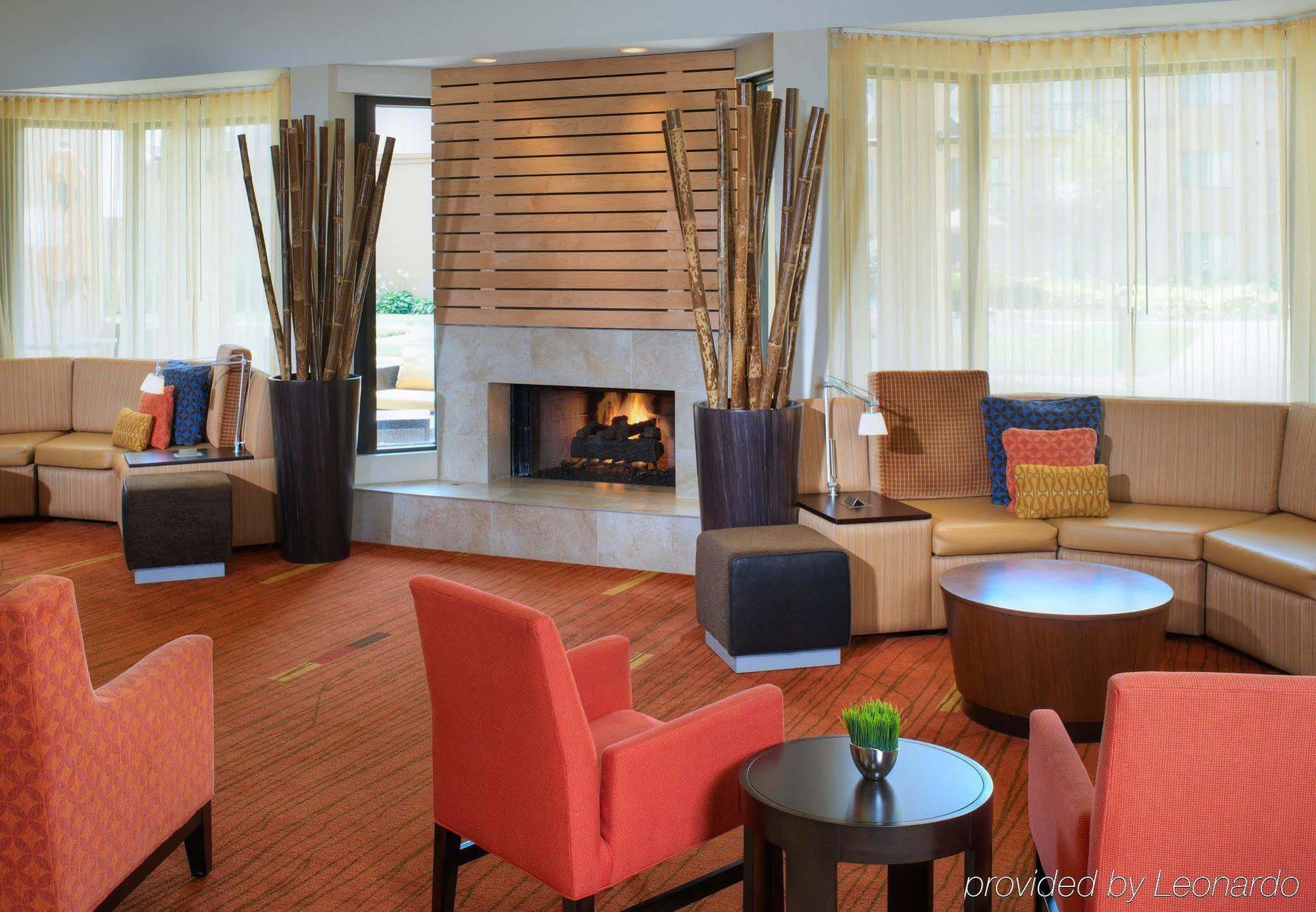 Courtyard By Marriott Indianapolis Airport Hotell Exteriör bild